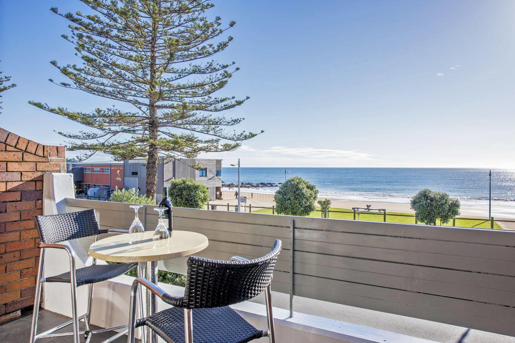 Beachfront Voyager Motor Inn Burnie Exterior foto